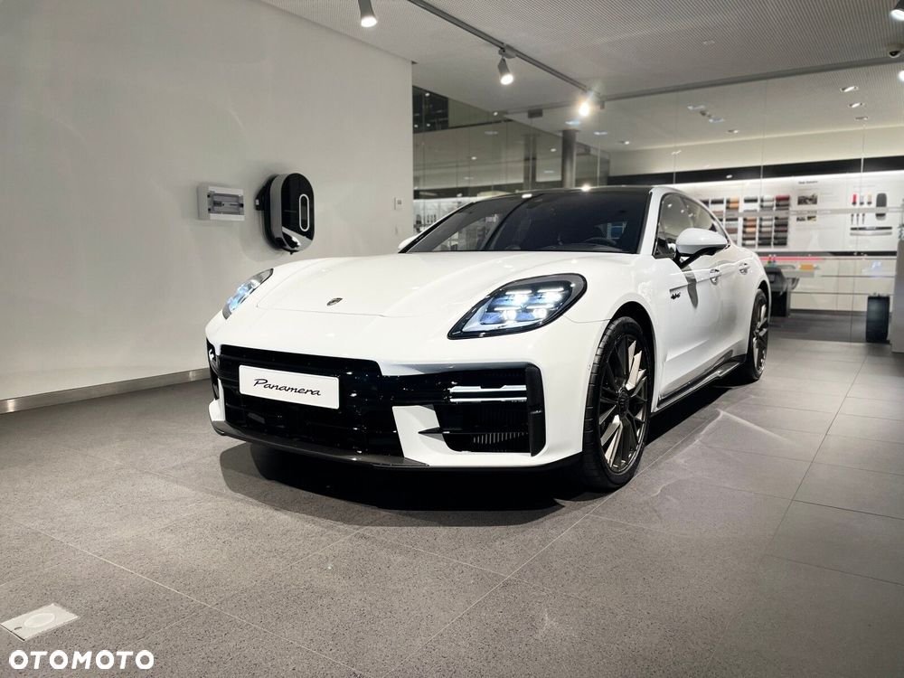 Porsche Panamera - 3