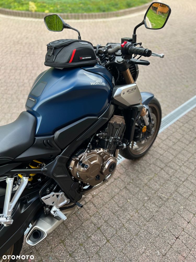 Honda CB - 23