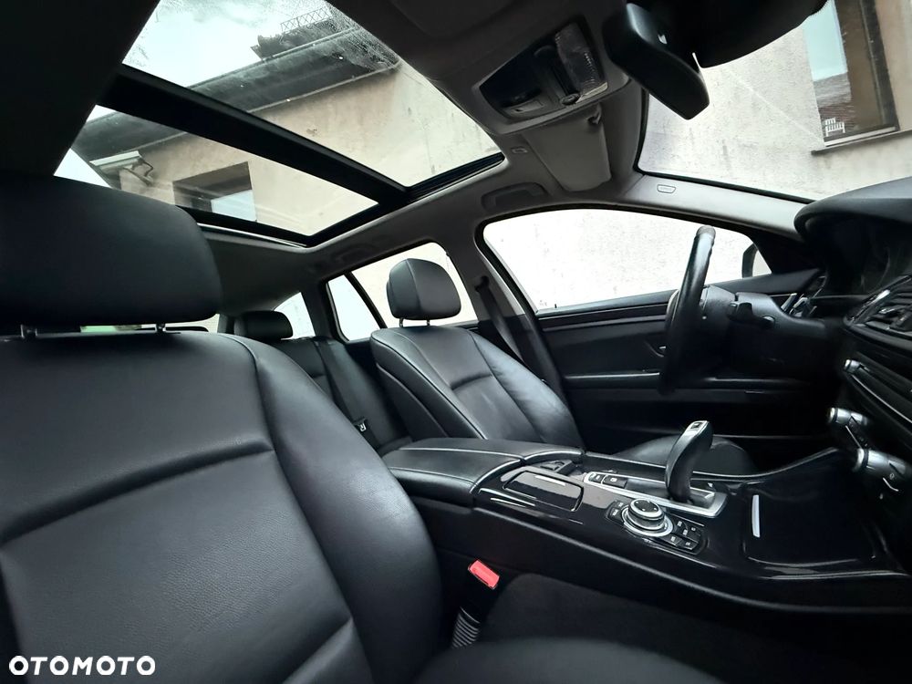 BMW Seria 5 520d Luxury Line - 19