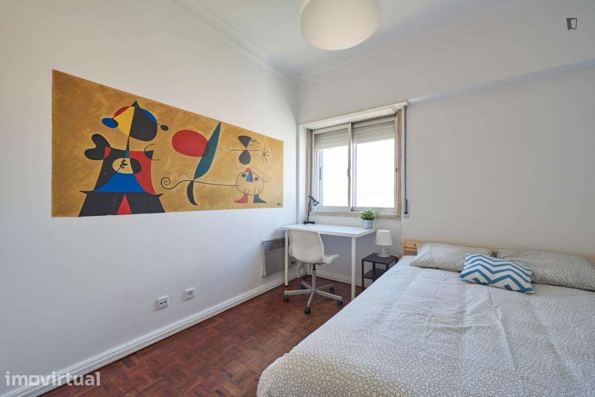 Quarto - localizado em Benfica Lisbon - Grande imagem: 2/34