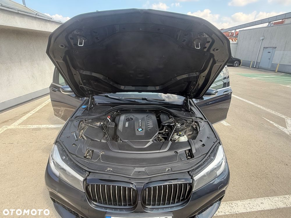 BMW Seria 7 730d xDrive - 23