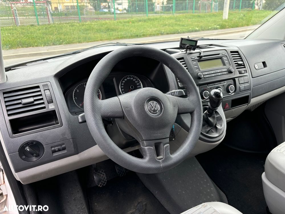 Volkswagen Transporter - 5
