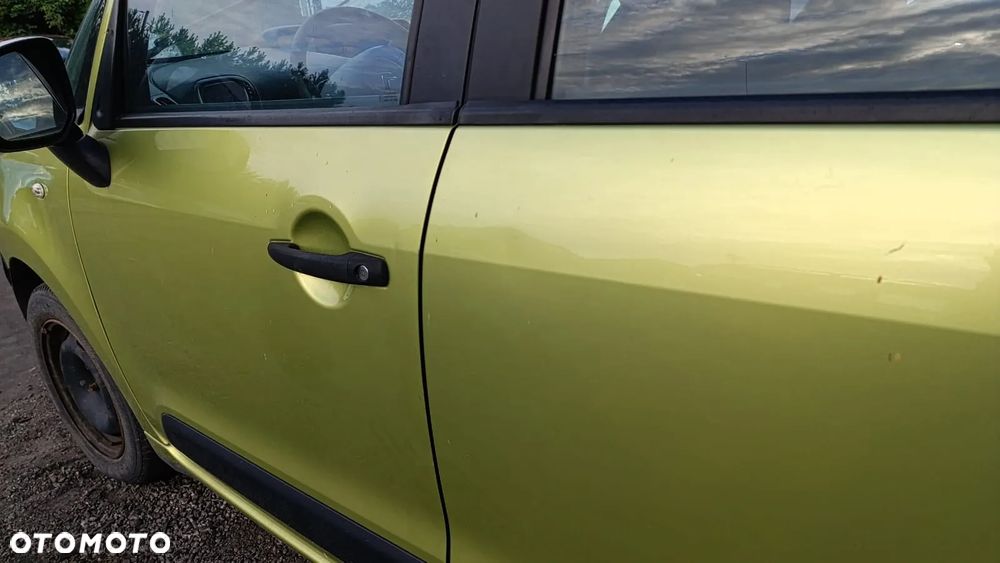 35443 citroen c3 picasso 1.4 vti 8fs na części lakier KARC - 10