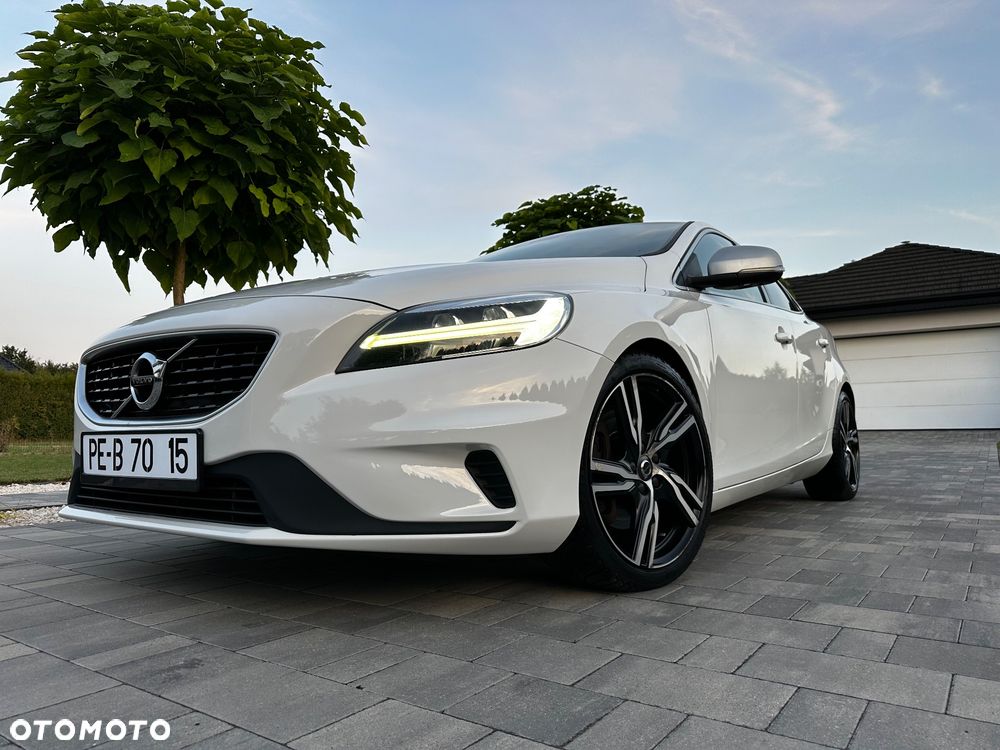 Volvo V40 D3 Geartronic RDesign - 4