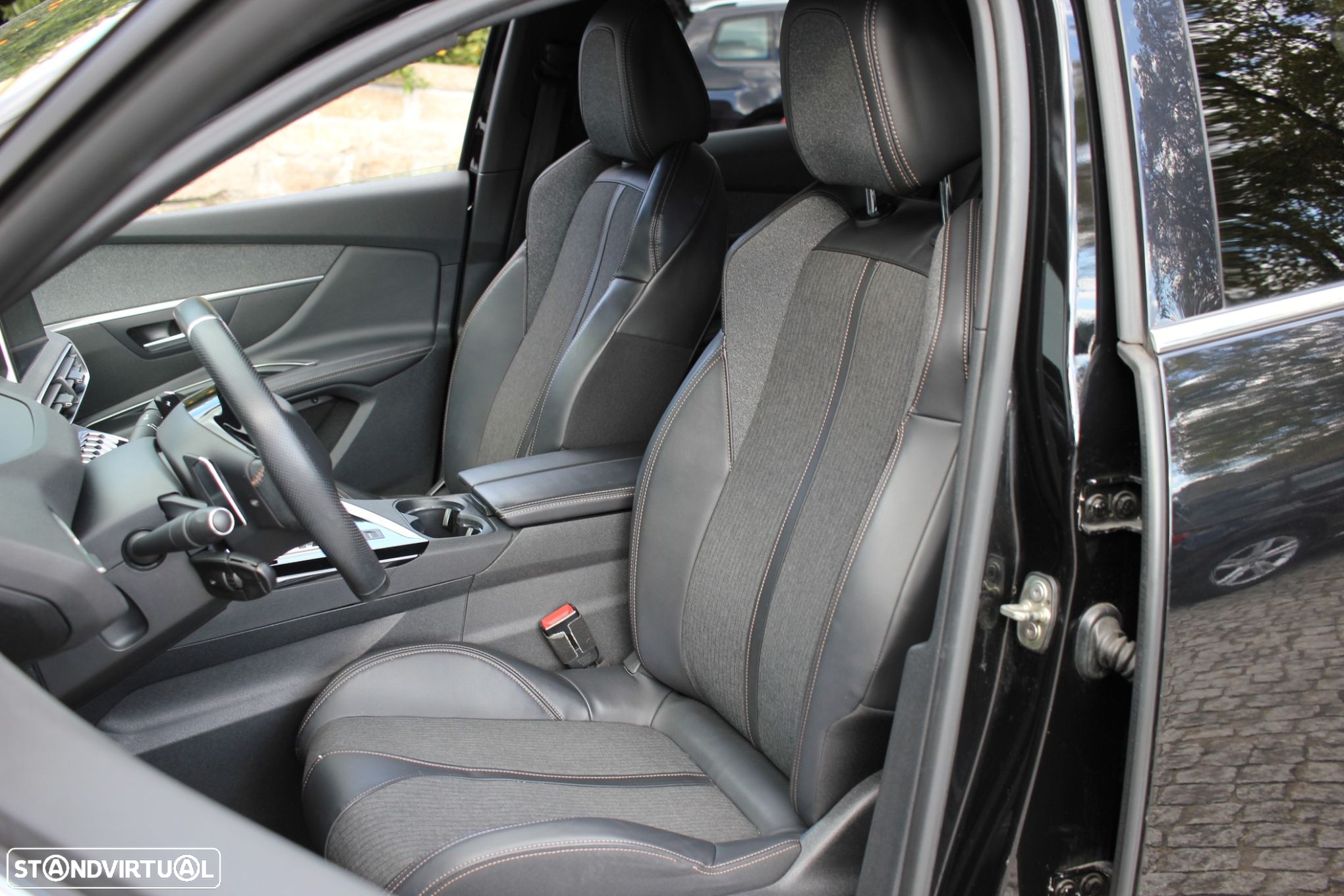Peugeot 3008 1.6 BlueHDi GT Line EAT6 - 16