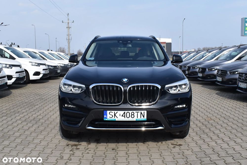 BMW X3 xDrive20i GPF Advantage - 4