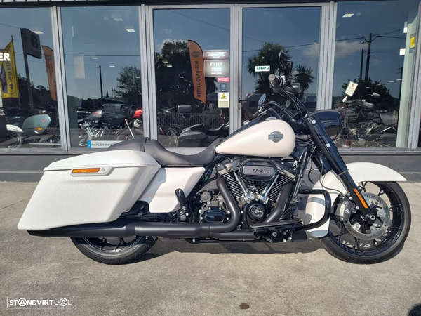 Harley-Davidson Road  King Special