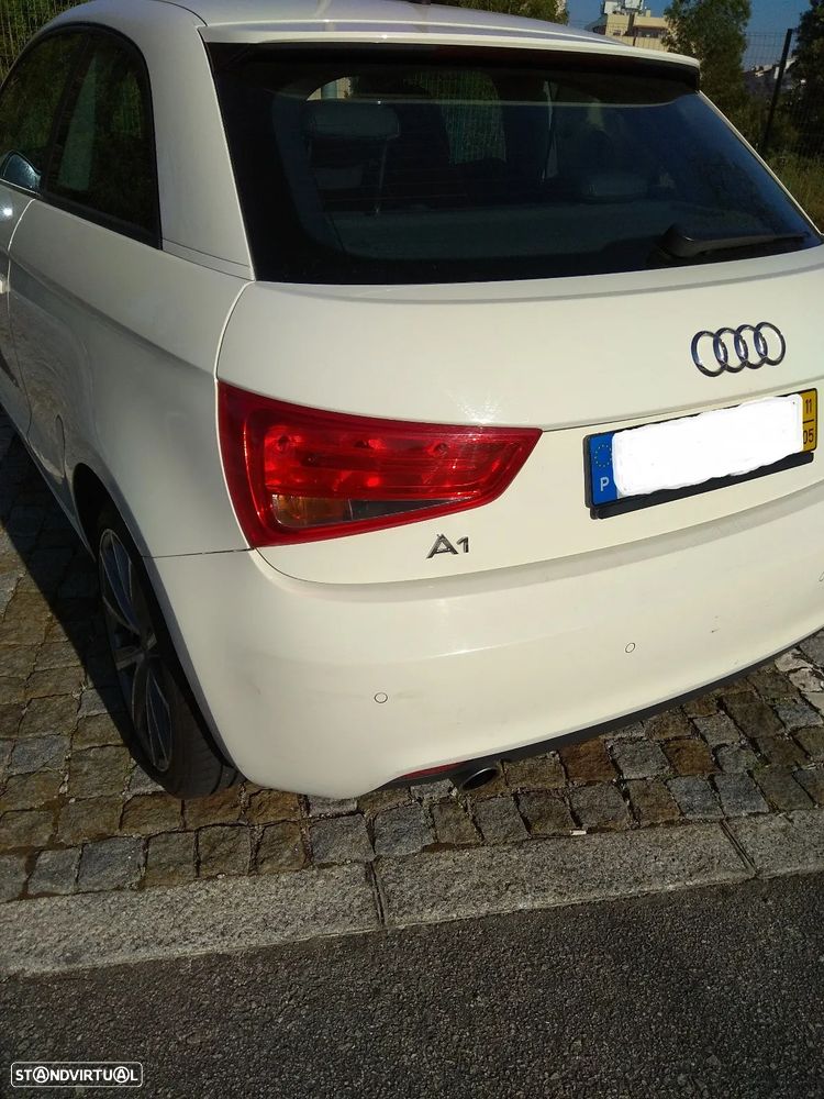 Audi A1 1.6 TDI S line edition - 2