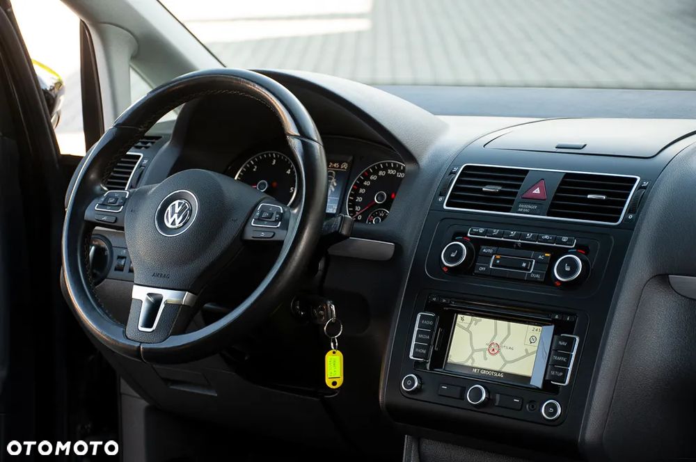 Volkswagen Touran 2.0 TDI DSG United - 6