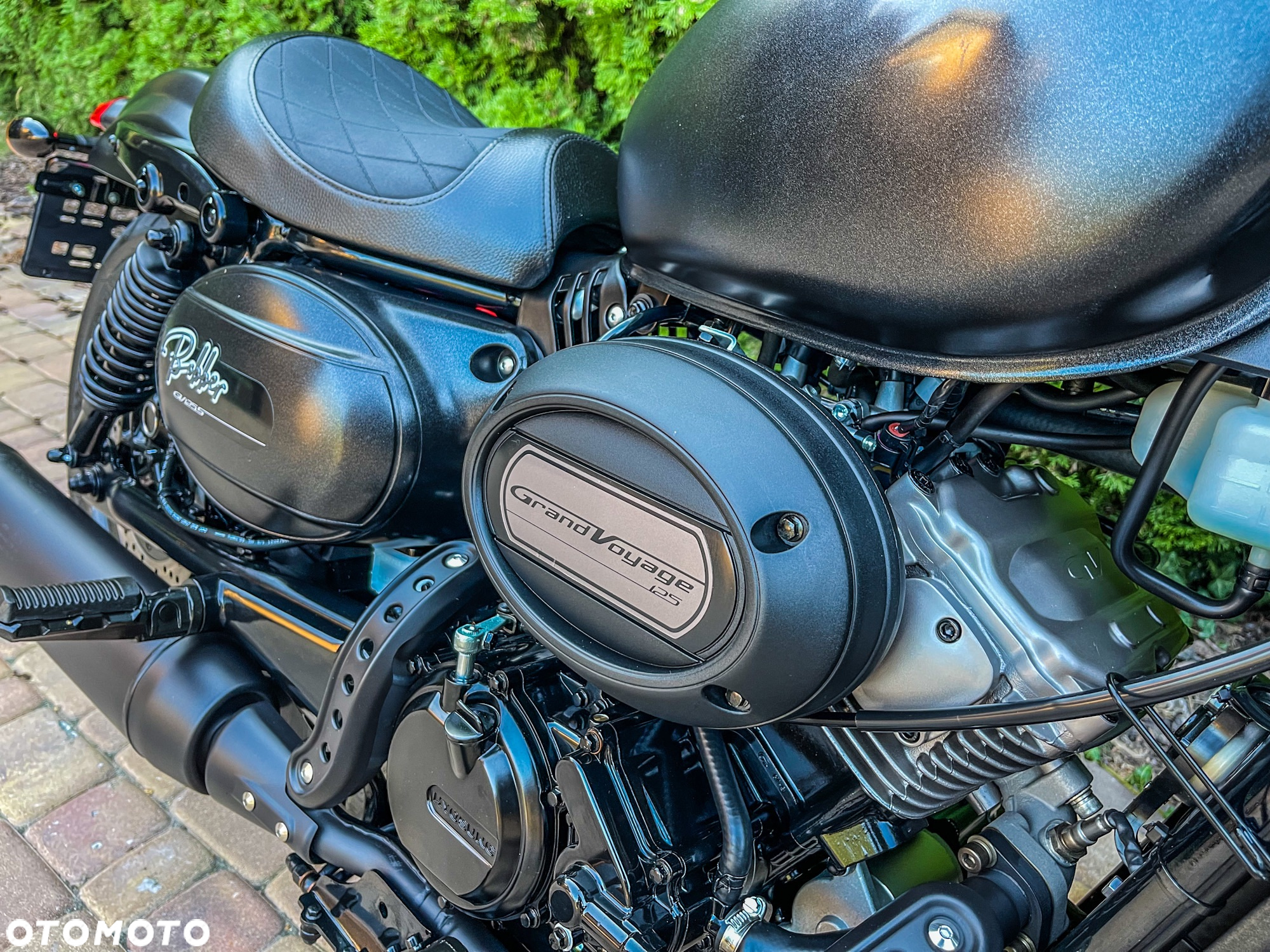 Hyosung GV - 16