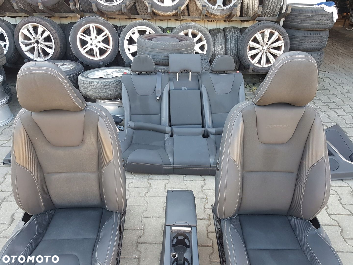 VOLVO V60 I 11-18r FOTELE PÓŁSKÓRY KANAPA R-DESING - 5