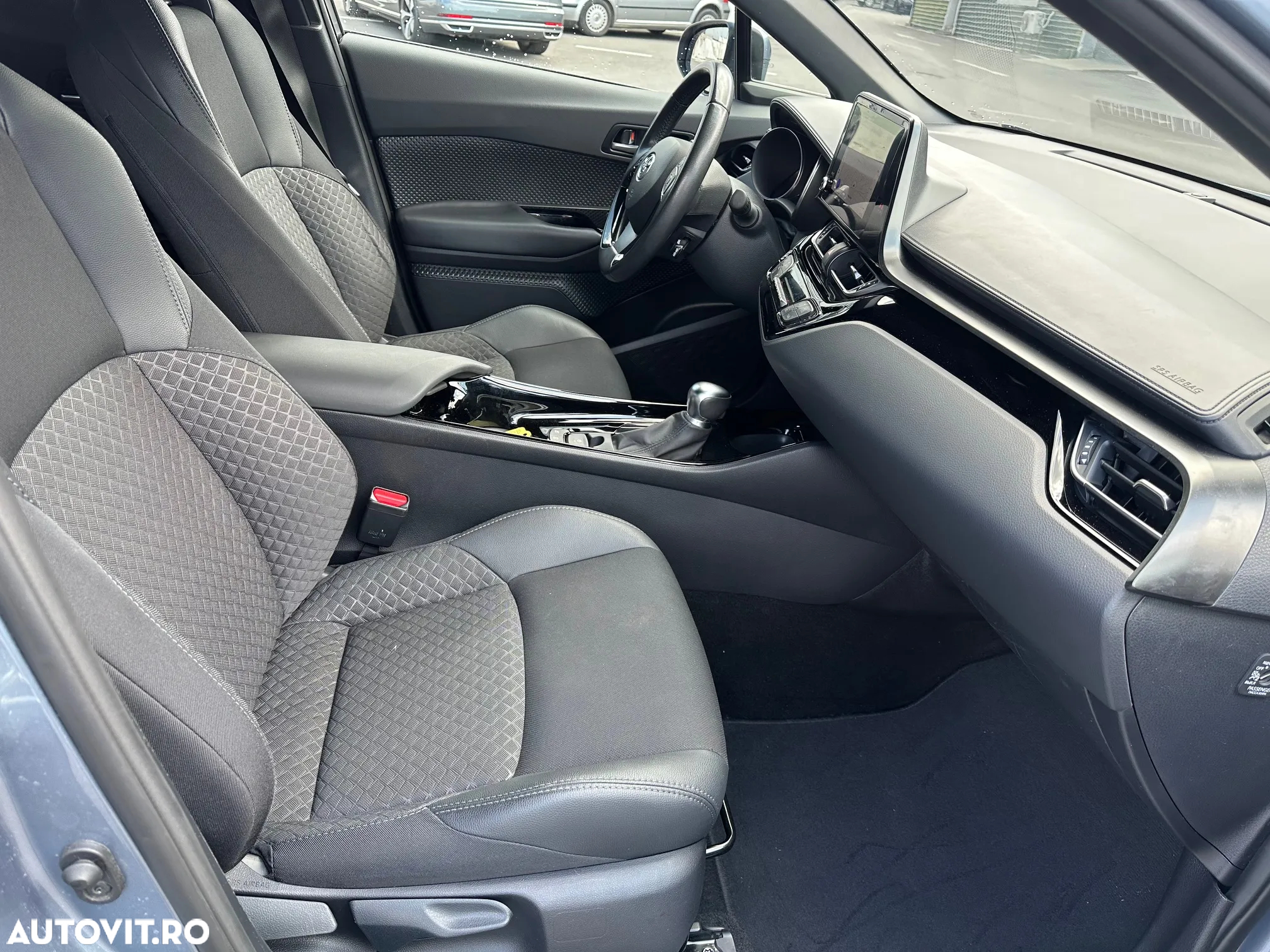 Toyota C-HR - 21