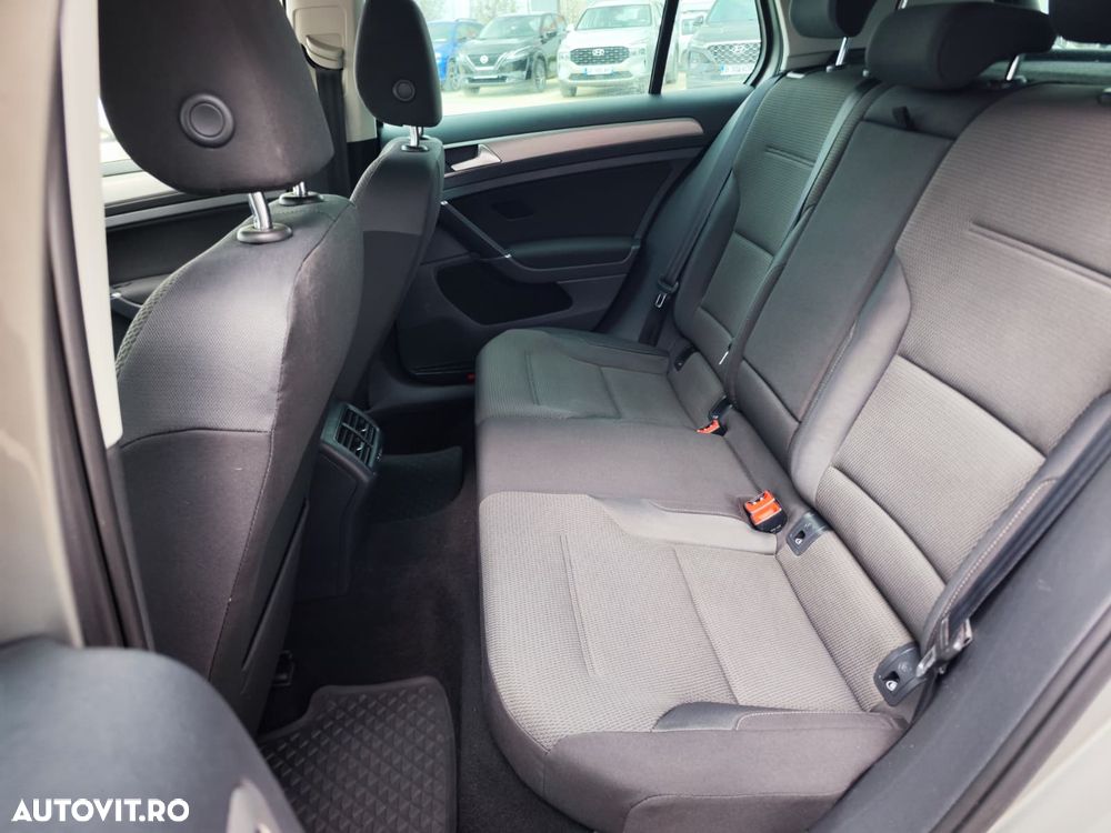 Volkswagen Golf 1.6 TDI DPF BMT Comfortline - 14