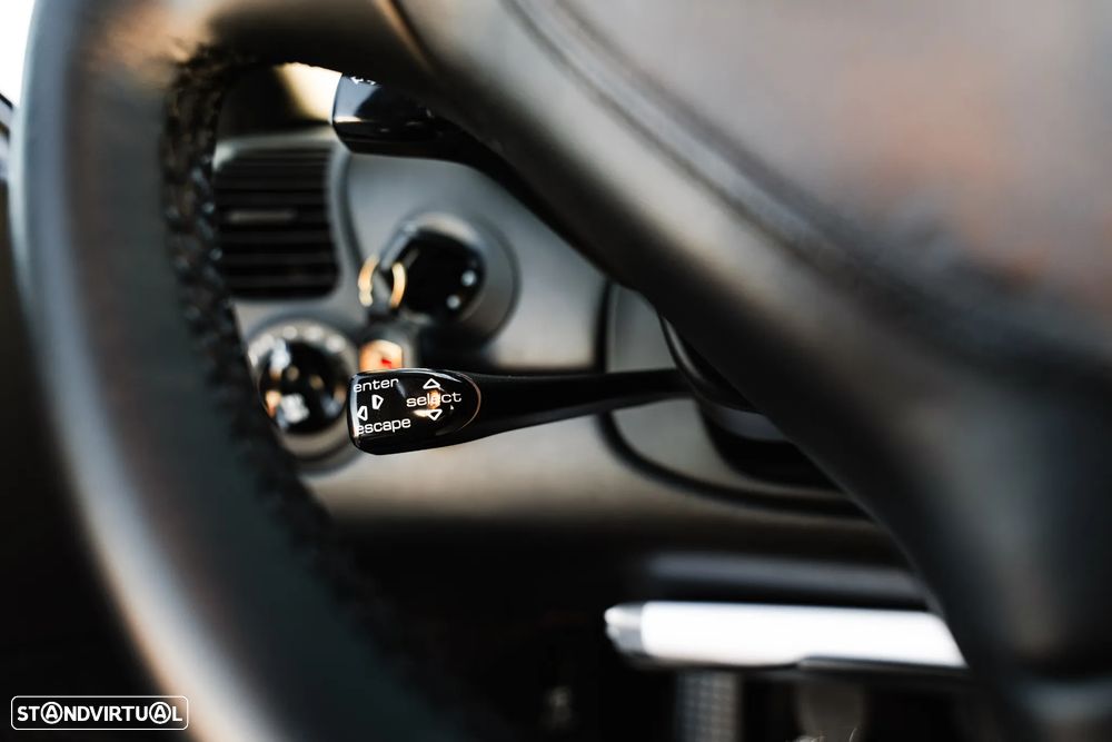 Porsche 911 (996) Turbo - 36