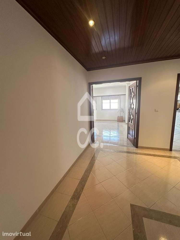 Apartamento T3 no Prior Velho com Vista Rio - Grande imagem: 4/20