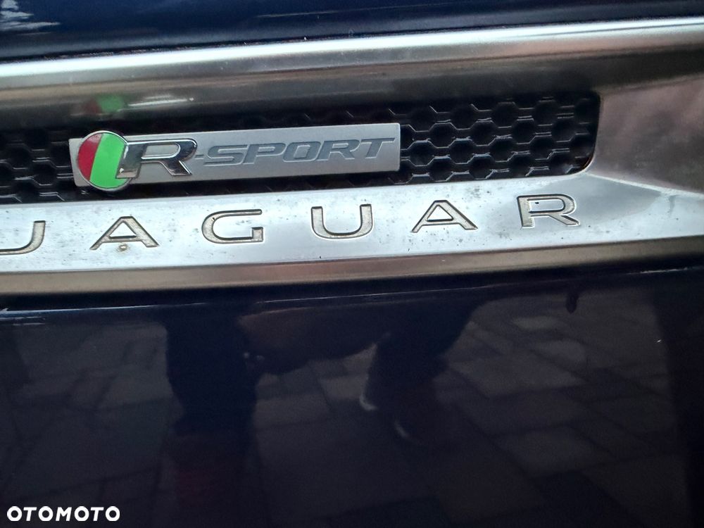 Jaguar XE 20d R-Sport - 15
