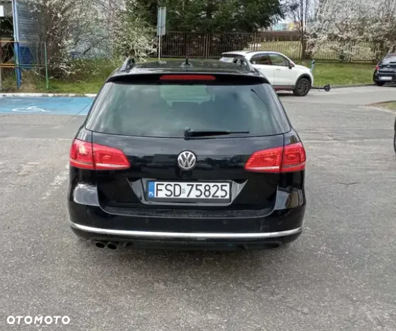 Volkswagen Passat Variant 2.0 TDI BlueMotion Technology Highline - 6