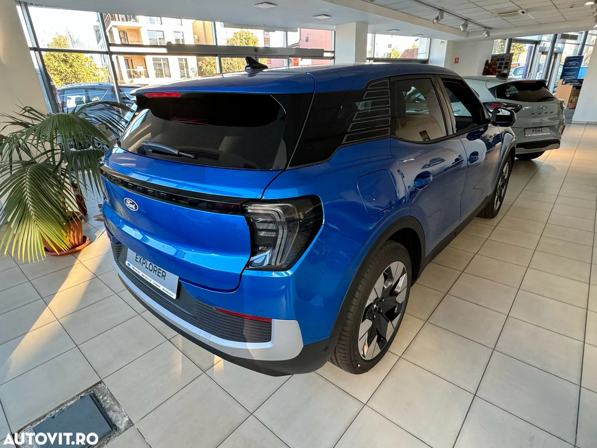 Ford Explorer RWD 77 kWh Extended Range Select - 6