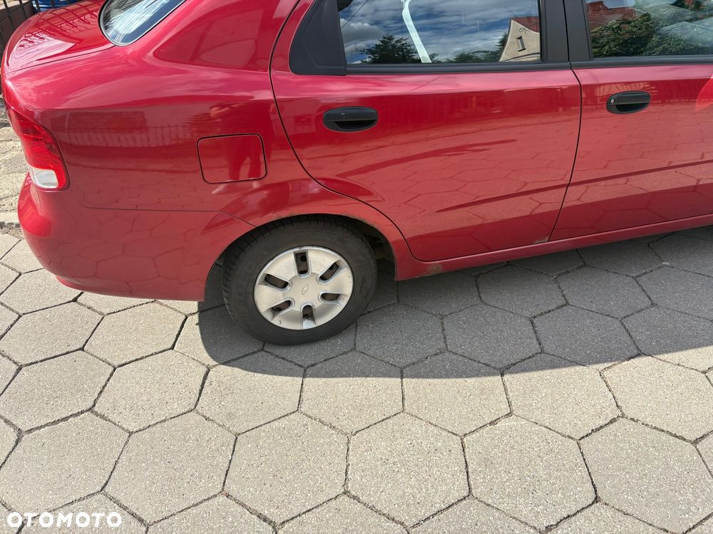 Chevrolet Aveo - 4
