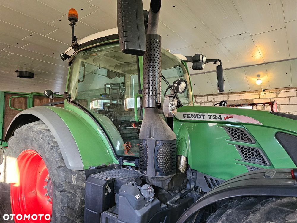 Fendt 724 Vario Profi - 9
