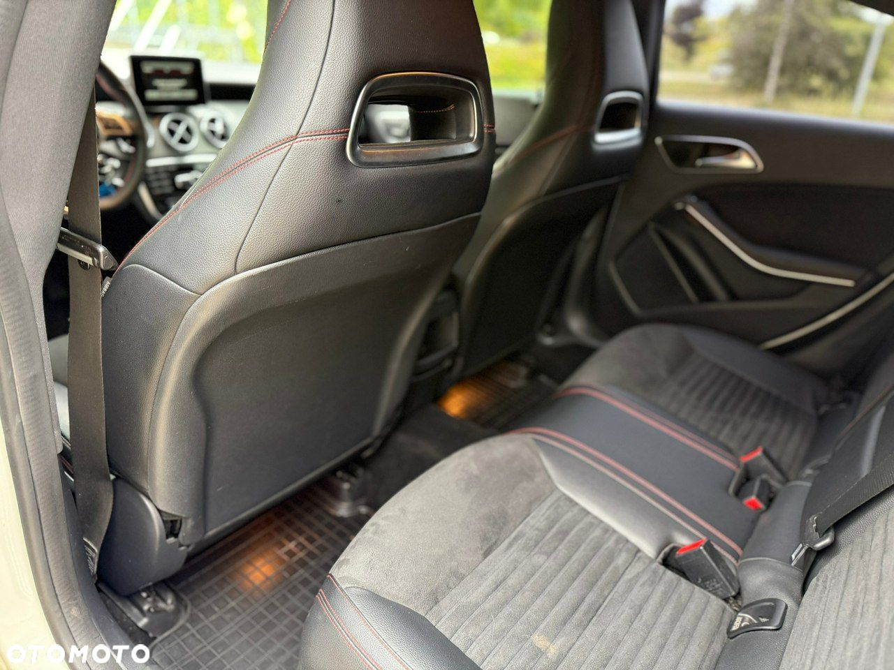 Mercedes-Benz CLA 45 AMG 4-Matic - 21