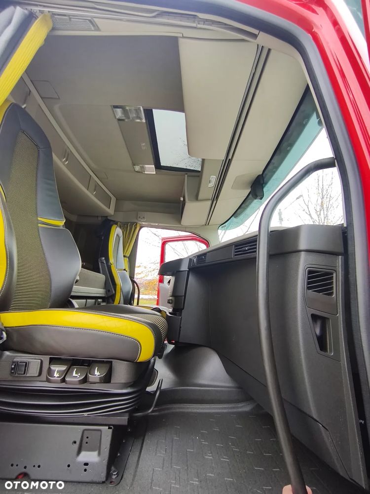 Volvo FH-16 / 750 KM / 6 x 4 / 217000 km - 26