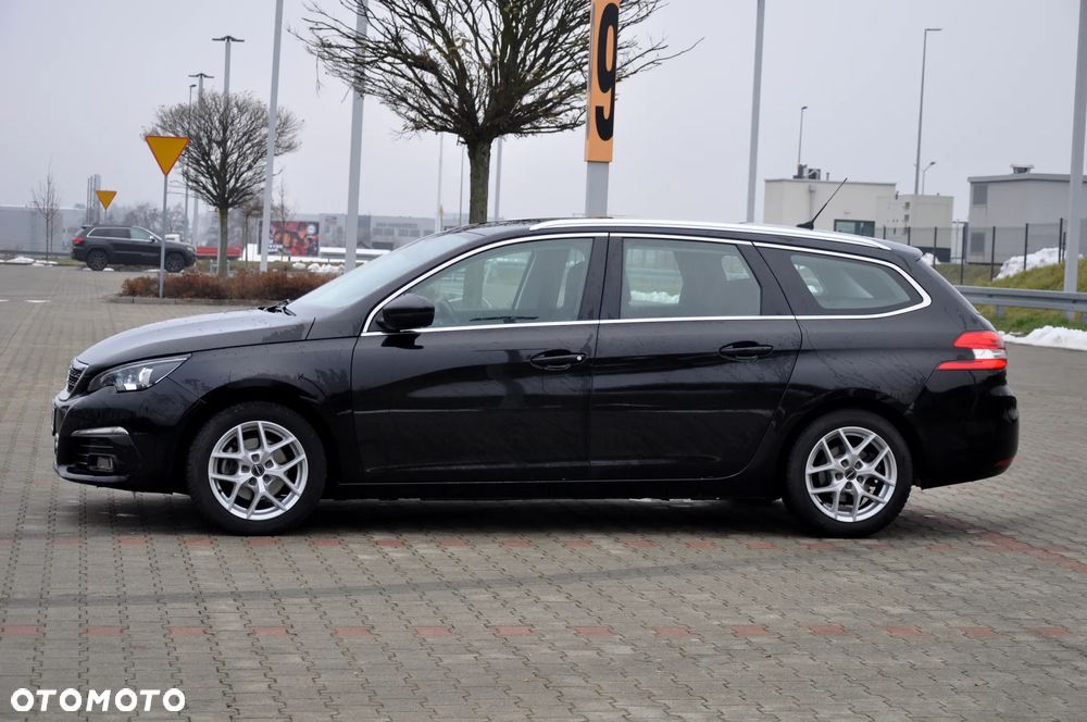 Peugeot 308 BlueHDi 130 EAT8 Black Edition - 5