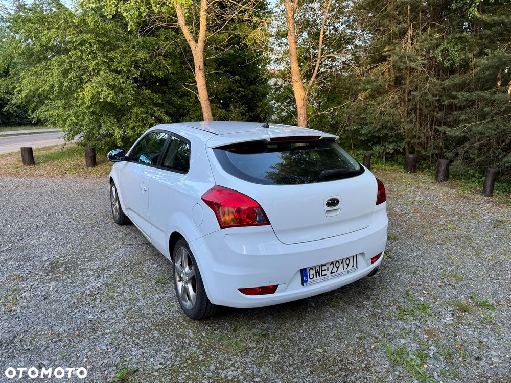 Kia ProCeed 1.6 Crdi Optimum + - 9