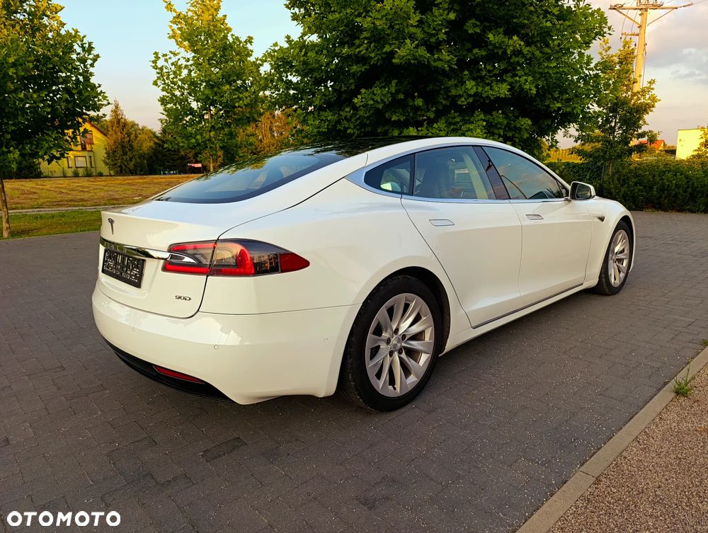Tesla Model S Long Range Plus - 29