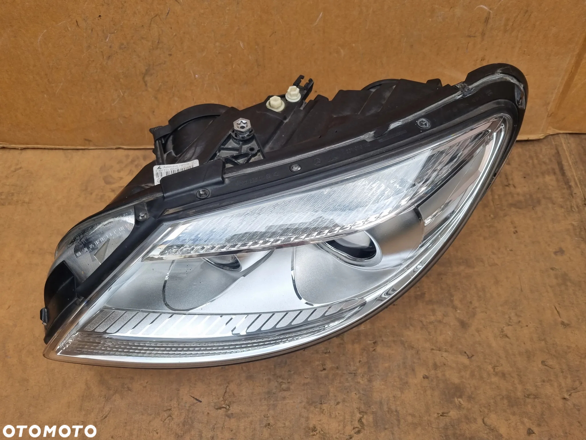 MERCEDES CL 216 W216 LAMPA LEWA XENON - 2