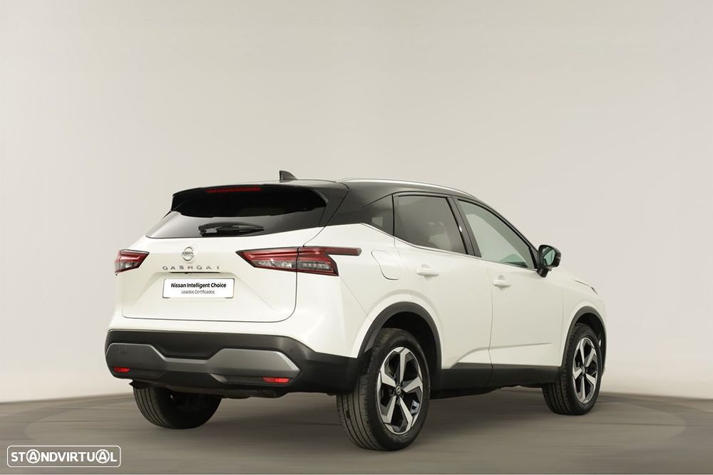Nissan Qashqai 1.3 DIG-T Premiere Edition - 4