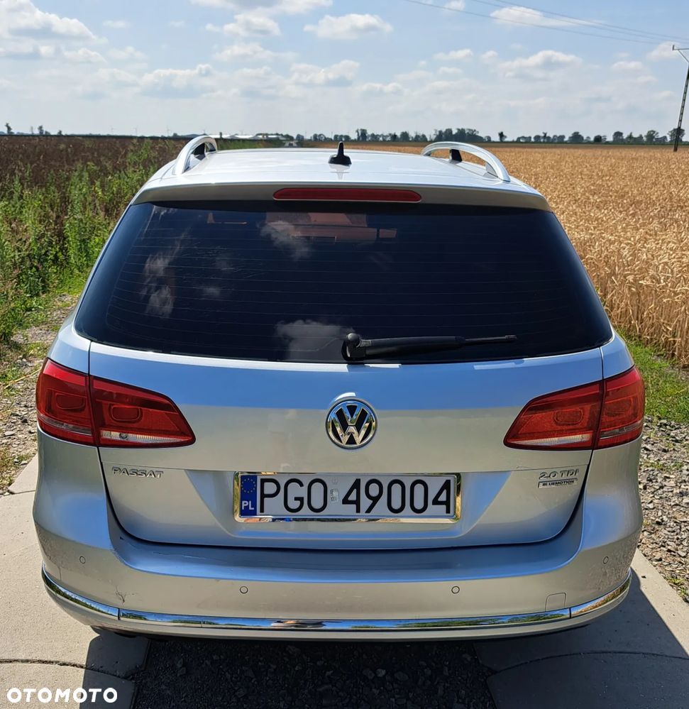 Volkswagen Passat 2.0 TDI Comfortline DSG - 5