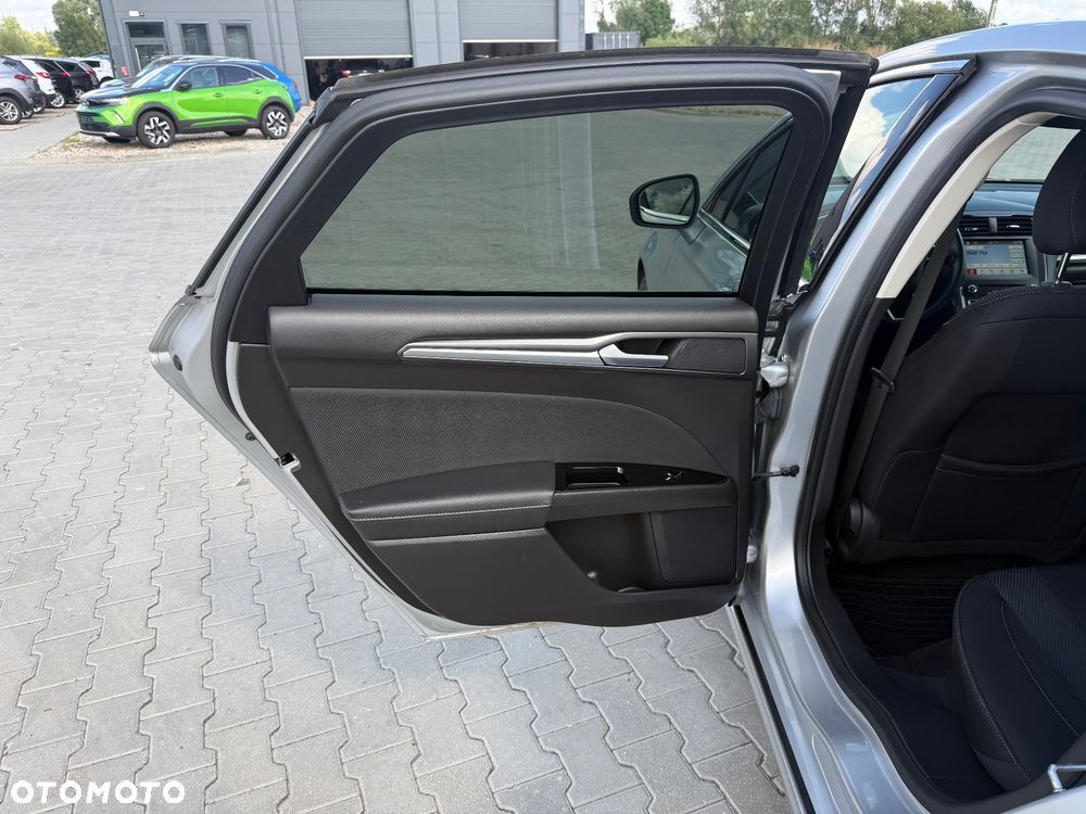 Ford Mondeo 2.0 TDCi STart-Stopp Titanium - 21