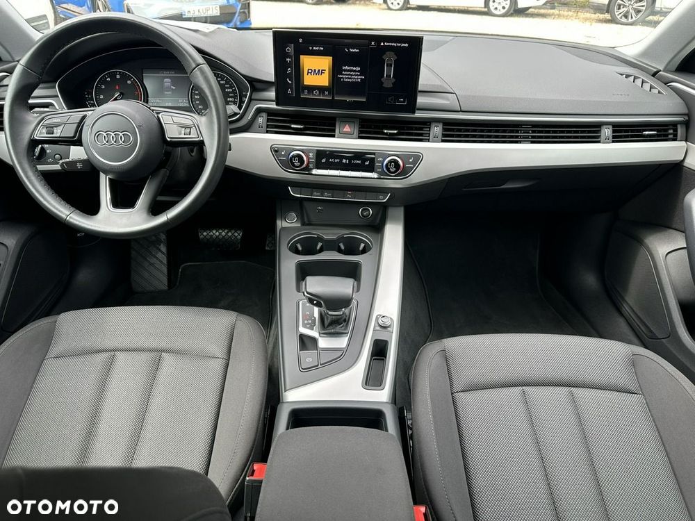 Audi A4 Limousine - 21