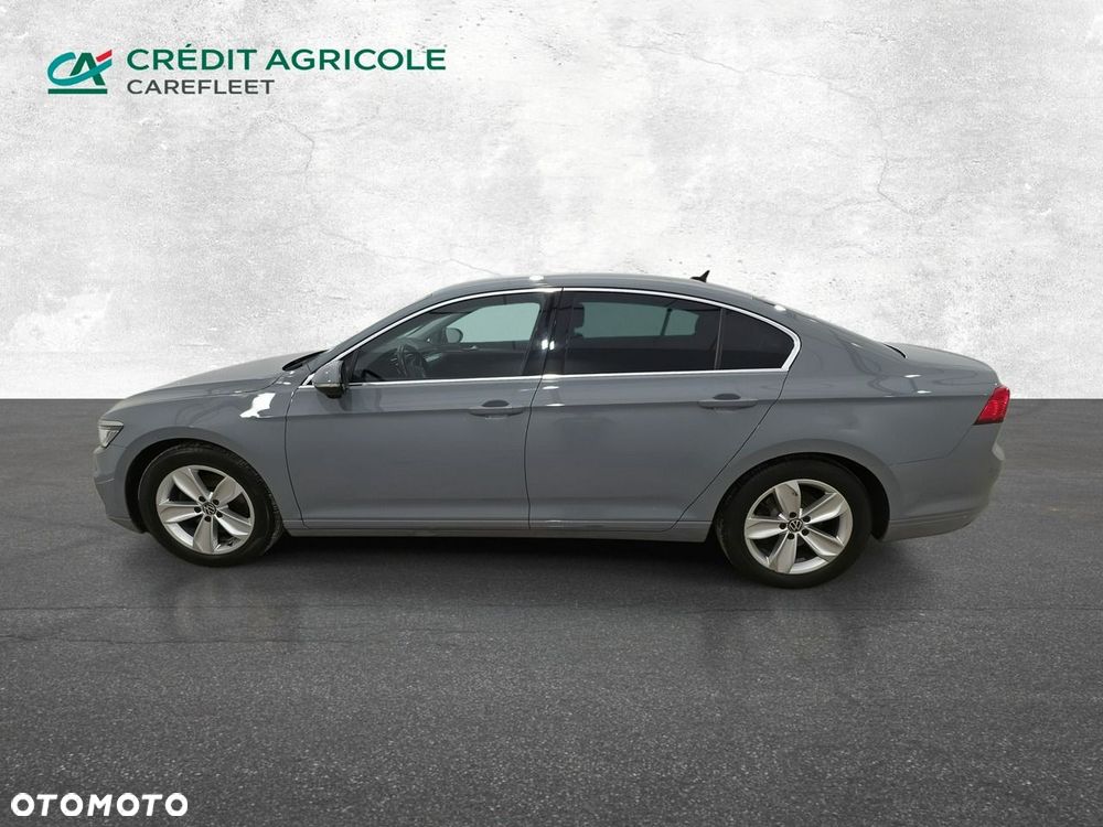 Volkswagen Passat - 9