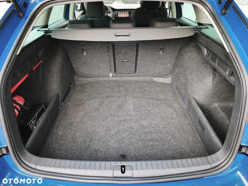 Skoda Octavia 1.5 TSI ACT Ambition - 11