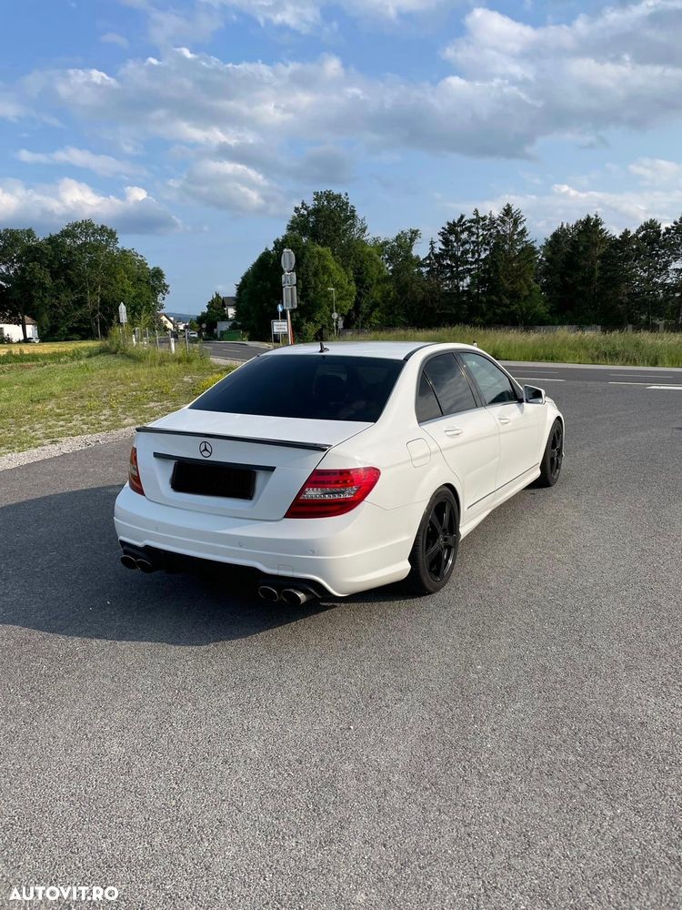 Mercedes-Benz C 250 CGI BlueEFFICIENCY Aut. - 6