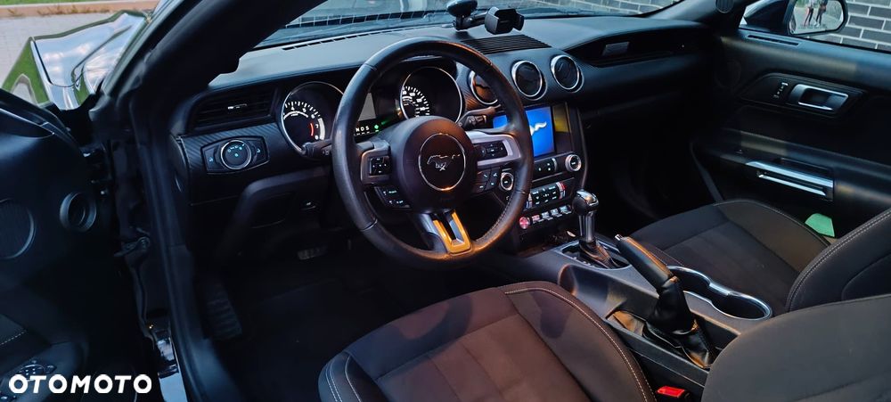 Ford Mustang 2.3 EcoBoost - 10