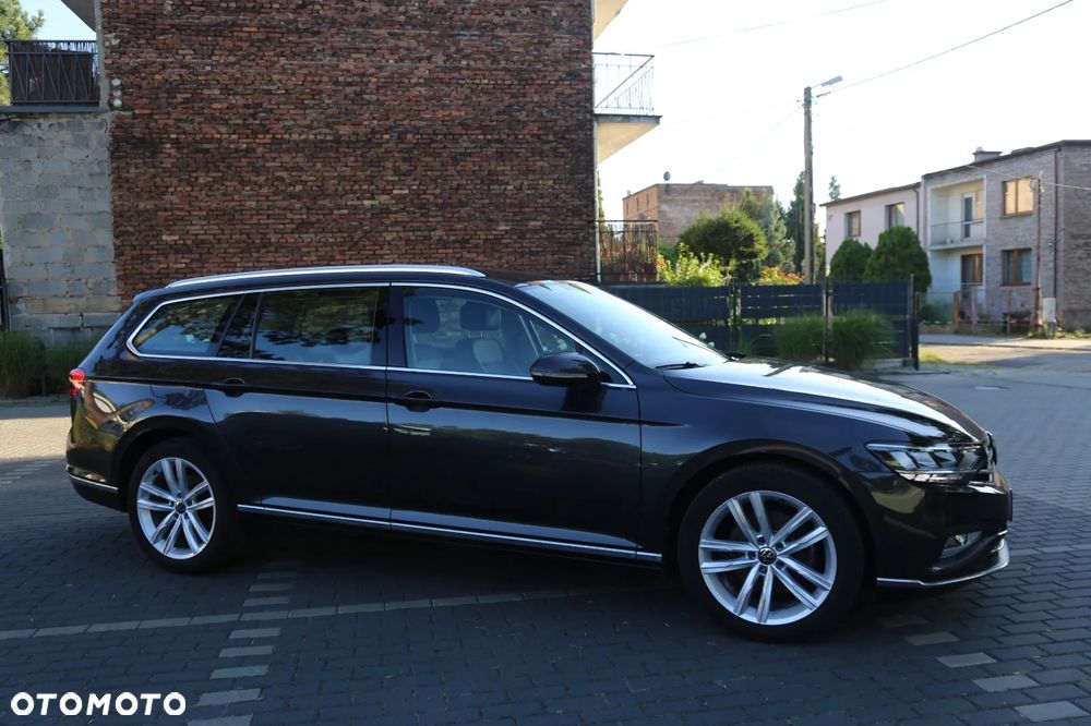 Volkswagen Passat 1.5 TSI OPF DSG Elegance - 2