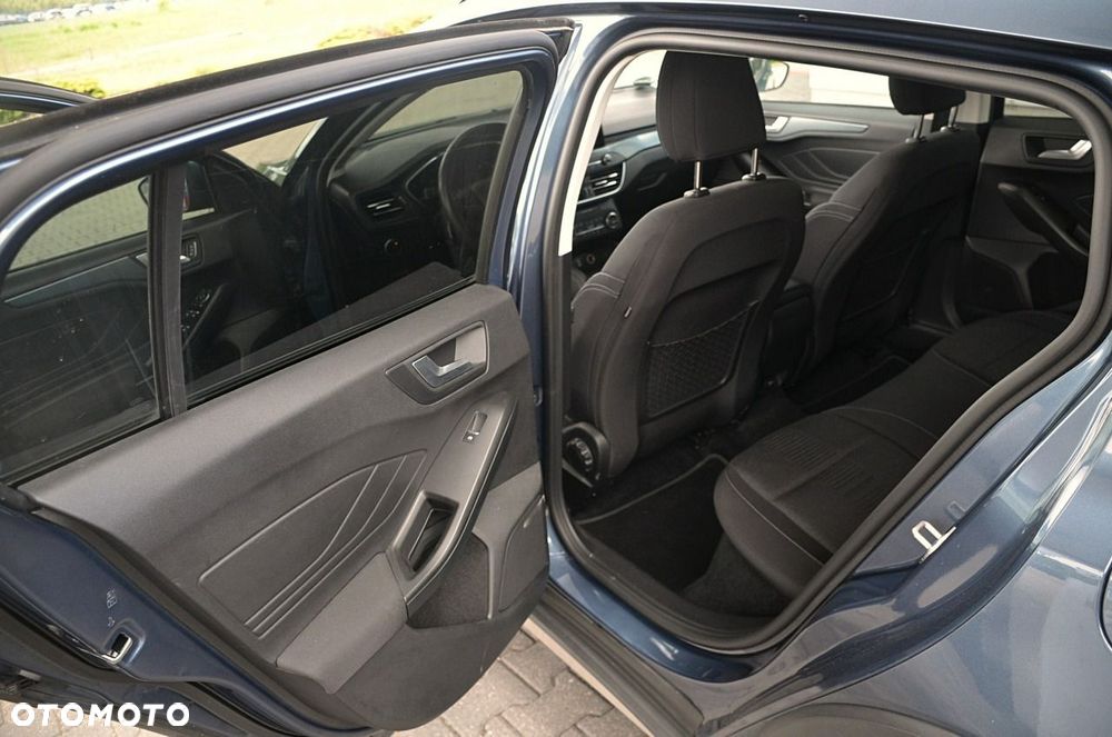 Ford Focus - 27
