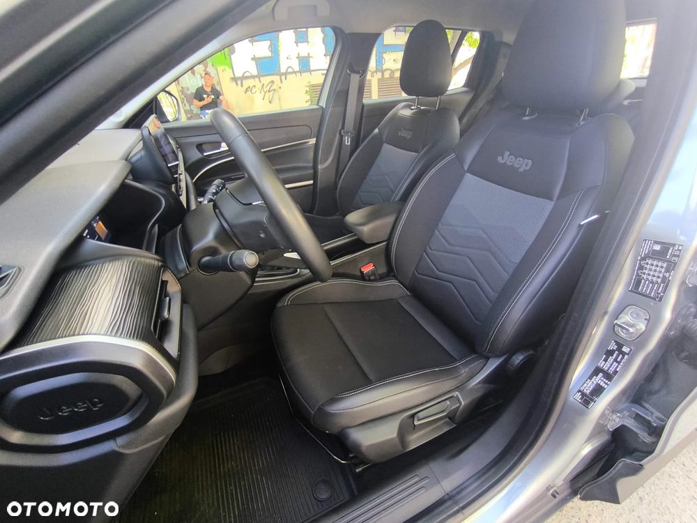 Jeep Avenger 1.2 GSE T3 Altitude FWD - 11
