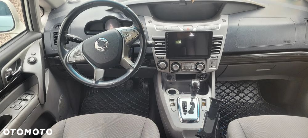 SsangYong/KGM Rodius 2.2 D Turismo - 7