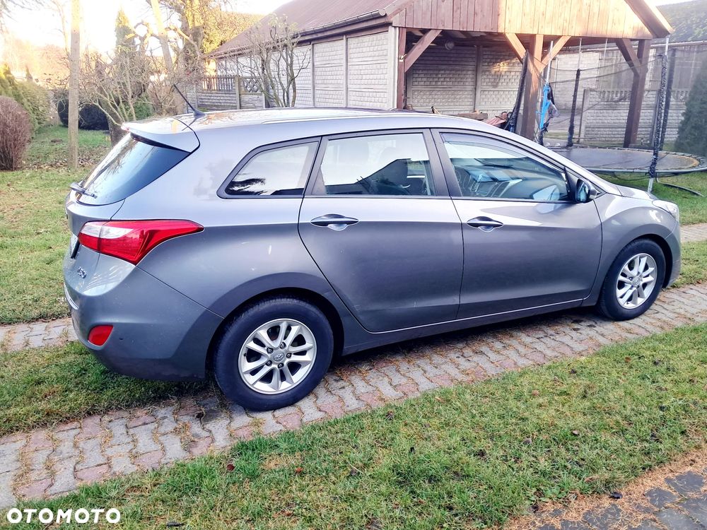 Hyundai i30 1.6 CRDi Trend - 10