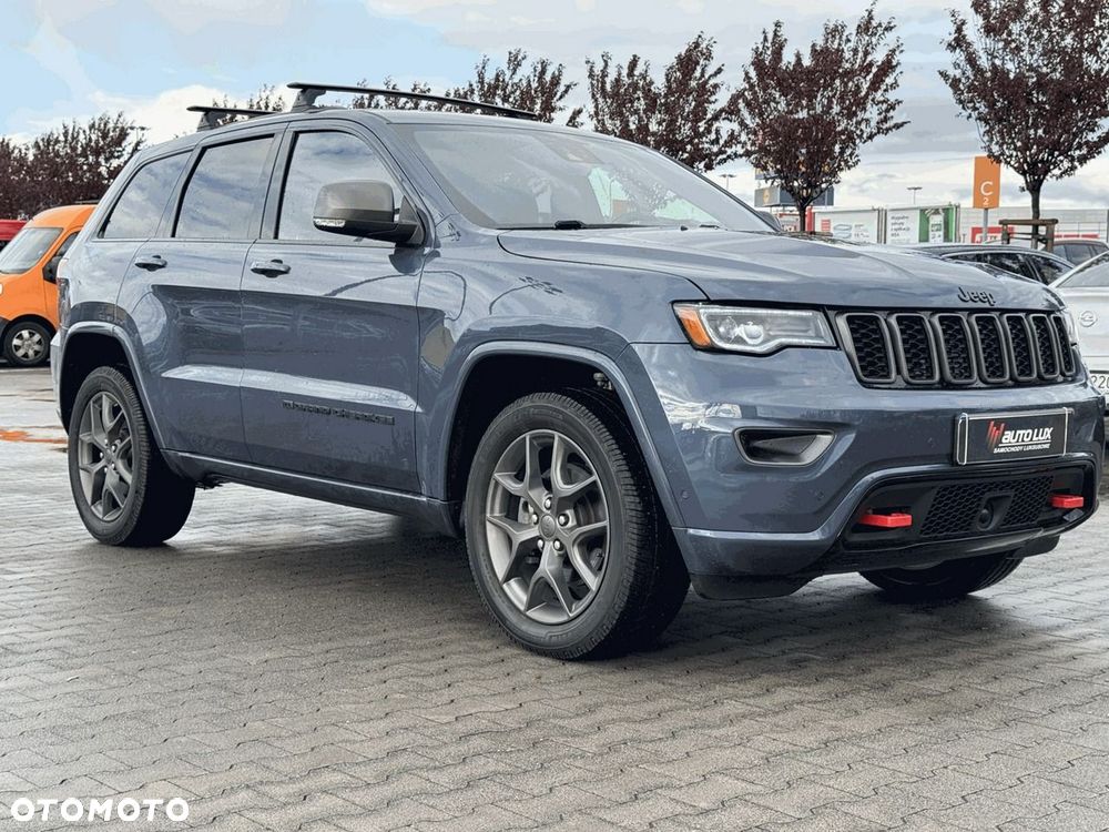 Jeep Grand Cherokee - 37