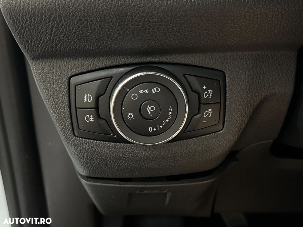 Ford Courier - 13