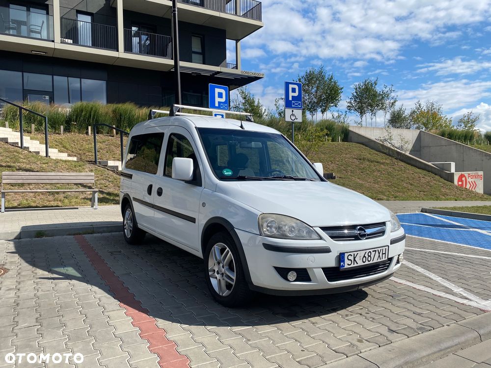 Opel Combo Tour Enjoy - 1