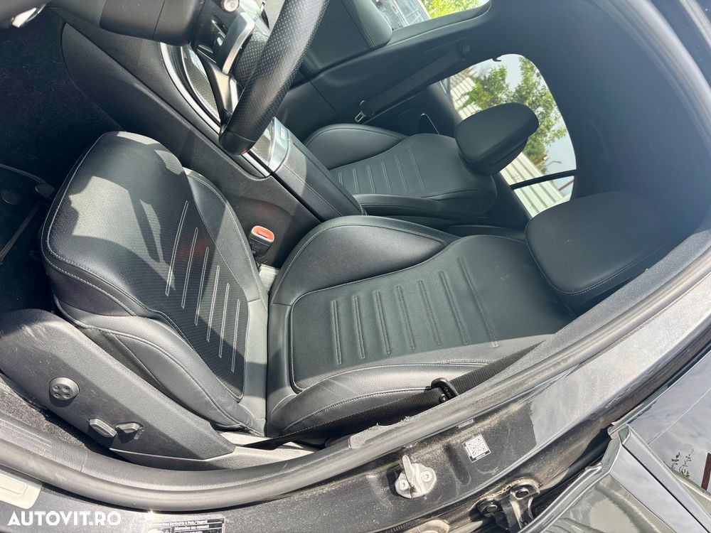 Mercedes-Benz C 180 9G-TRONIC AMG Line - 12