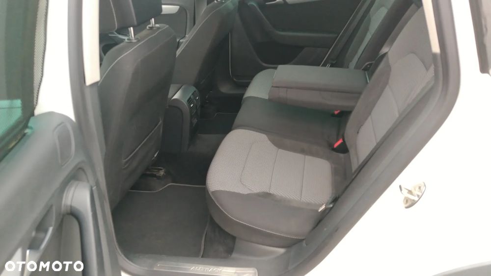 Volkswagen Passat Alltrack - 37