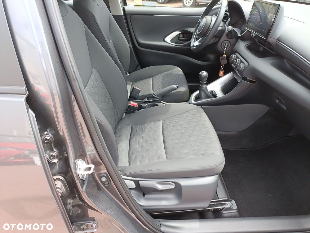 Toyota Yaris - 12