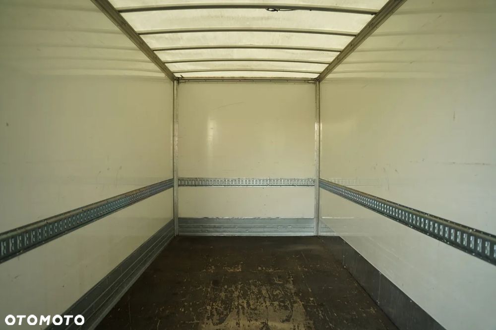 Renault MASTER / KONTENER - 4,5  M / WINDA DHOLLANDIA - 750 kg / SPROWADZONY - 23